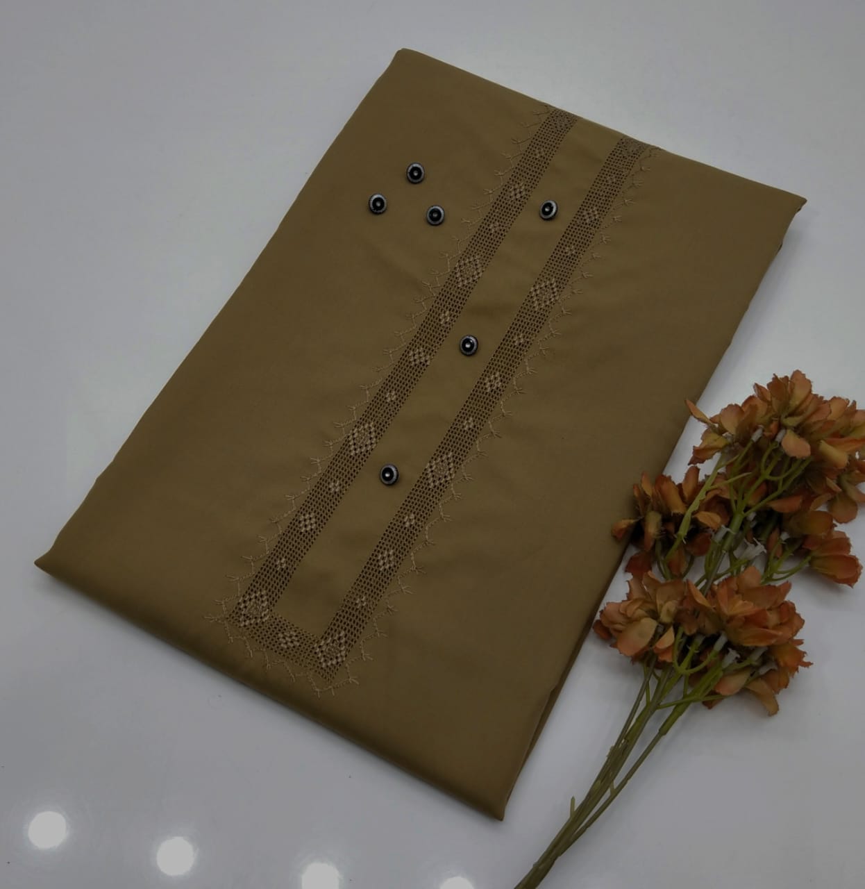 Gents Summer Suit – Hand Embroidered Takashi Gala (7 Meter, 8 Buttons)
