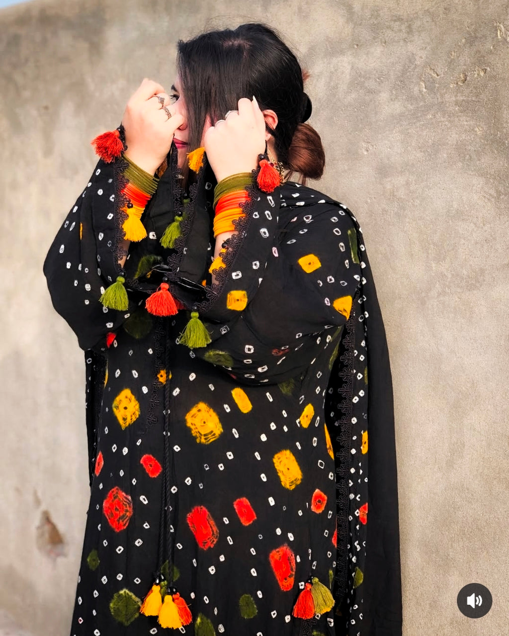 Black Chunri 3pc